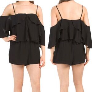 L*SPACE NWT SOLID RUFFLE TRIM WOVEN ROMPER BLACK NEW RUFFLE SMALL